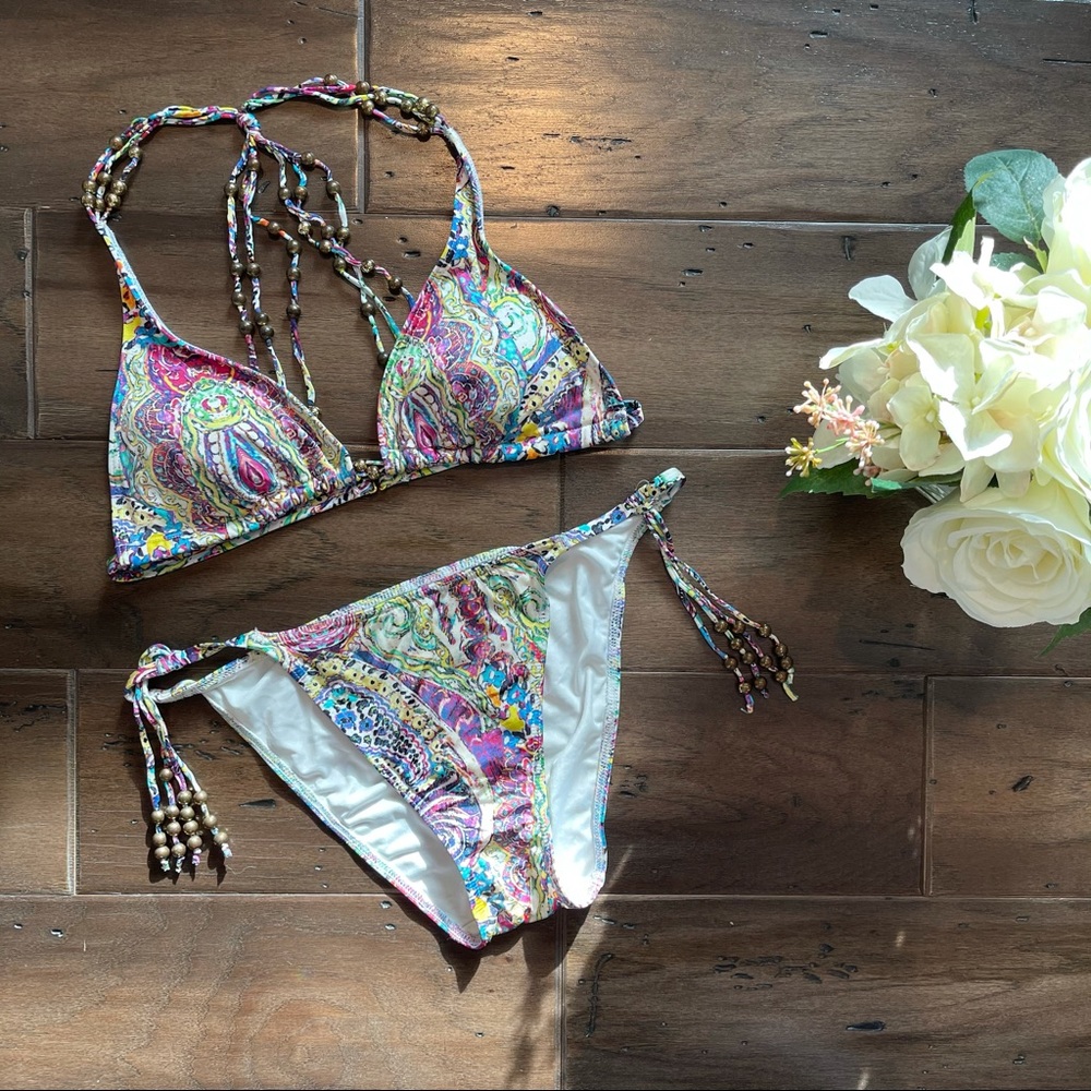 Women’s paisley print bikini